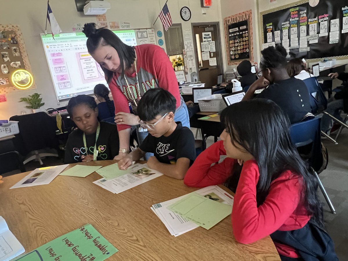 Mrs. Thomas tweet media
