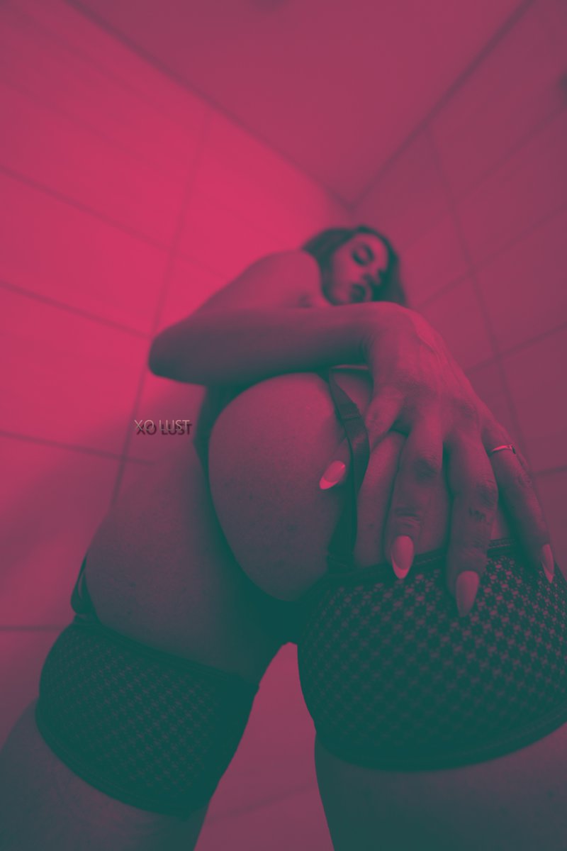 XOLustOfficial's tweet photo. 🌹✨ Awaken your senses and embrace the opulence of desire with XO Lust. Our latest collection beckons you to explore a world where elegance meets passion, and every piece tells its own intimate story. Indulge in the artistry of sensuous design. #XOLust #LuxuryDesire #ElegantP... https://t.co/QnQxNoypiE