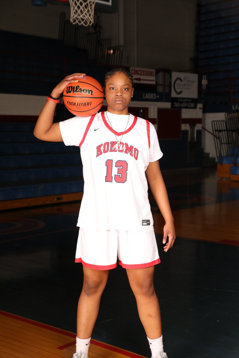 We jumped into the boys game so quickly that I did not get to give a girls hoops shoutout.

Tonight, Lady Kats senior Aijia Elliott had a double-double of 26 points and 12 rebounds. She also had 2 assists, 5 blocked shots and 3 steals. 

In the process, she scored her 900th