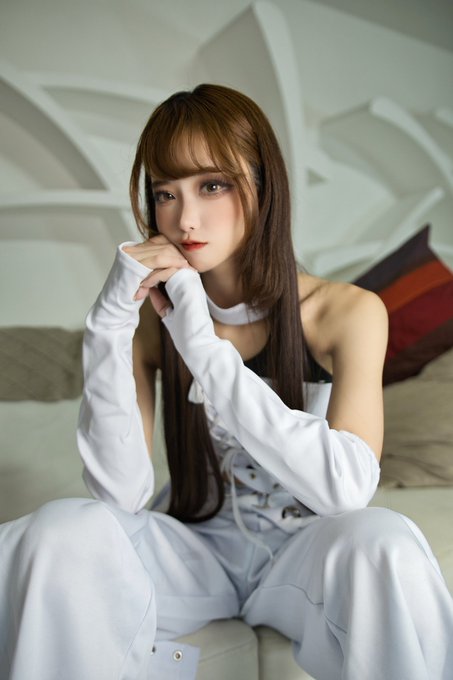コスプレイヤーしろさきのTwitter画像50