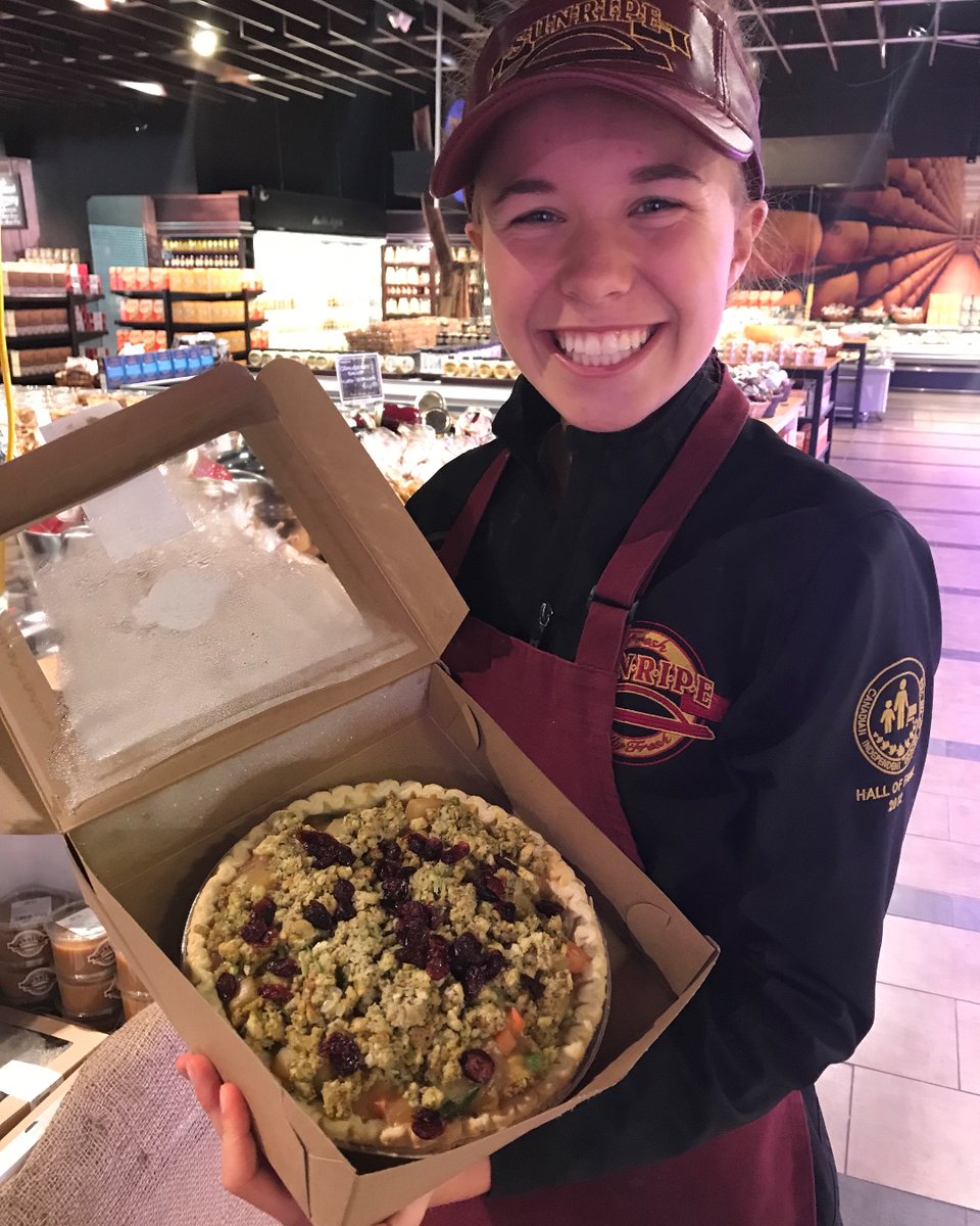 SunripeFresh's tweet photo. Get ready to feast without the fuss! Indulge in our savory turkey harvest pie for the ultimate holiday meal. 🦃✨Turkey, Gravy, Stuffing and more all in one pie shell get yours today. #HolidayFeast https://t.co/OfQlhvJ9Ua