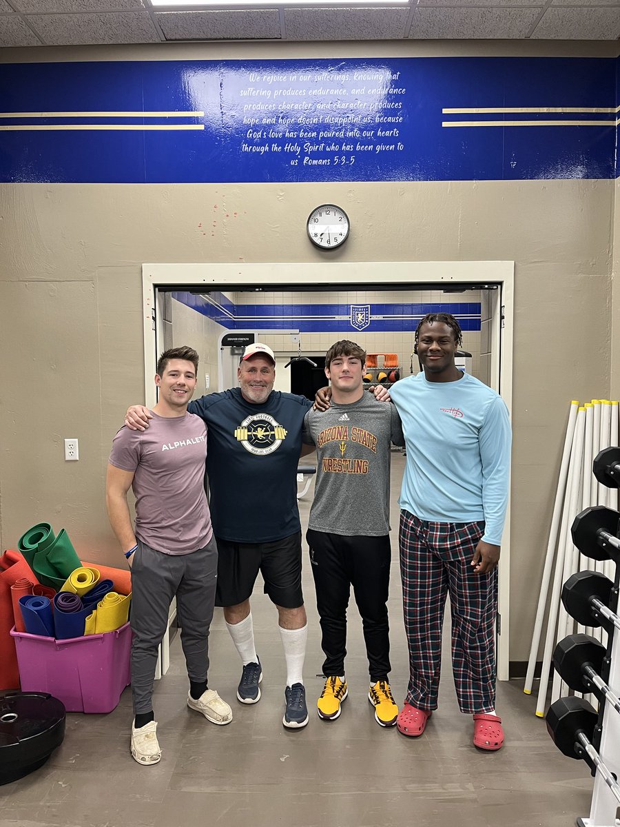 lionsPAfootball's tweet photo. Past and present 2x captainโs in the weight room this morning!! #3tech๐ช # Dline๐ช https://t.co/sjoEXmVegT