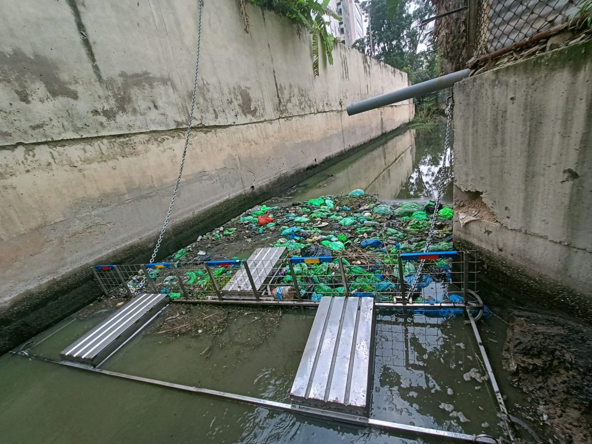 Mahadevapura Task Force - Jal Shakthi (Water Mgmt) (@mtfjalshakthi) on Twitter photo Floating Trash Barrier (FTB) installed through PPP model at rajakaluve near ORR Bellandur next to Ecospace
#betterMahadevapura
<a href="/MALimbavali/">Manjula Aravind Limbavali</a> <a href="/ArvindLBJP/">Aravind Limbavali</a> <a href="/manoharGABJP/">Manohara reddy</a> <a href="/JCREDDYPK/">JAYACHANDRA REDDY</a> <a href="/Clementcjayakum/">Clement C Jayakumar</a> Floating Trash Barrier (FTB) installed through PPP model at rajakaluve near ORR Bellandur next to Ecospace
#betterMahadevapura
<a href="/MALimbavali/">Manjula Aravind Limbavali</a> <a href="/ArvindLBJP/">Aravind Limbavali</a> <a href="/manoharGABJP/">Manohara reddy</a> <a href="/JCREDDYPK/">JAYACHANDRA REDDY</a> <a href="/Clementcjayakum/">Clement C Jayakumar</a>