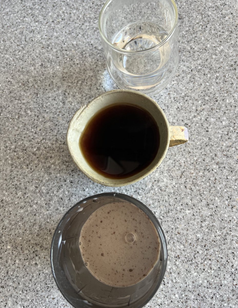 グラビア撮影近づいてきたので
規則正しく、減量😇😇
白湯、珈琲、protein、オクラ、ゆで卵
pilates、gym、ウォーキング、サウナ https://t.co/RuWB7S1TUJ