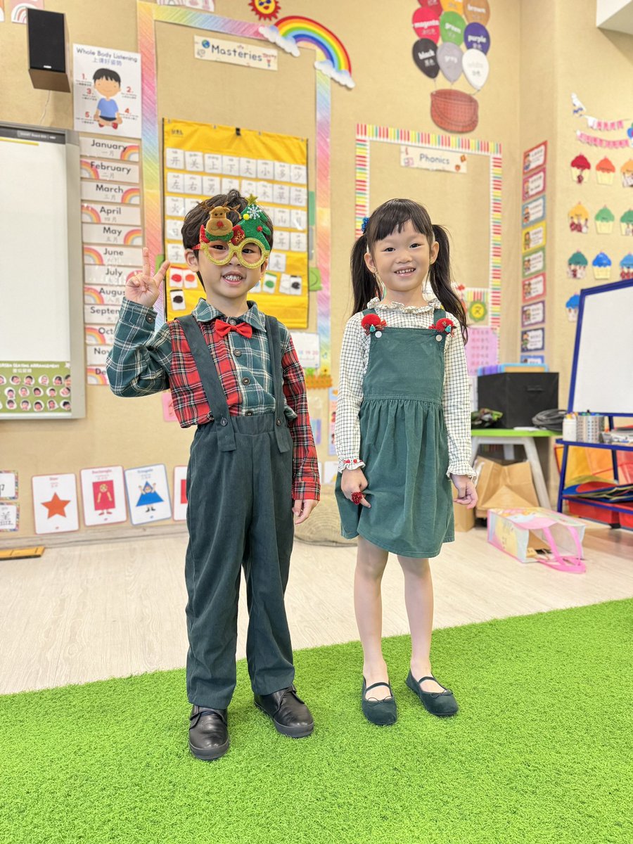 Learning to be a bridge for little ones, nurturing friendships, and fostering social-emotional skills. Every day brings new lessons from these amazing kids! 👧🏻👦🏻 #BuildingConnections #SocialEmotionalLearning #Christmas2023 @HIS_Preschool