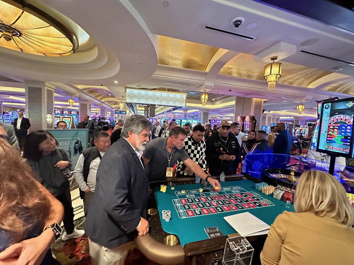 Mike Alstott (@40mikealstott) on Twitter photo Congrats to our friends <a href="/SHRTampa/">Seminole Hard Rock Tampa</a> on the launch of a new era with craps, roulette and sports betting! Let the good times roll… Congrats to our friends <a href="/SHRTampa/">Seminole Hard Rock Tampa</a> on the launch of a new era with craps, roulette and sports betting! Let the good times roll…