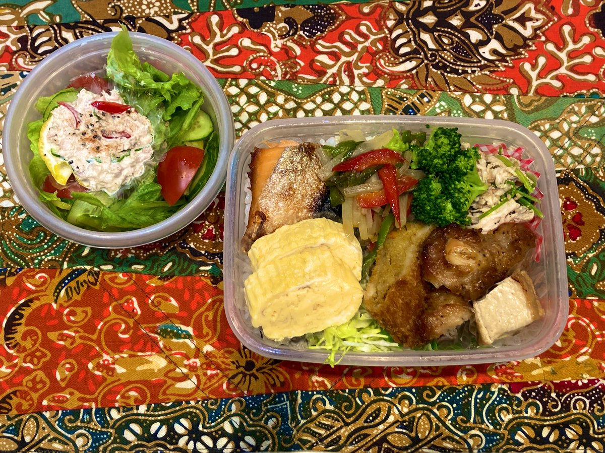 uTu7S8KqdwOMB2h's tweet photo. 今日は
鶏ササミと三つ葉のわさび和え、厚揚げ煮、炙り焼きチキン、カレーコロッケ、青パパイア炒め、卵焼き、鮭、ツナサラダです🥫
#お弁当
#お弁当記録
#今日のお弁当
#batick https://t.co/gVdWBQ9kup