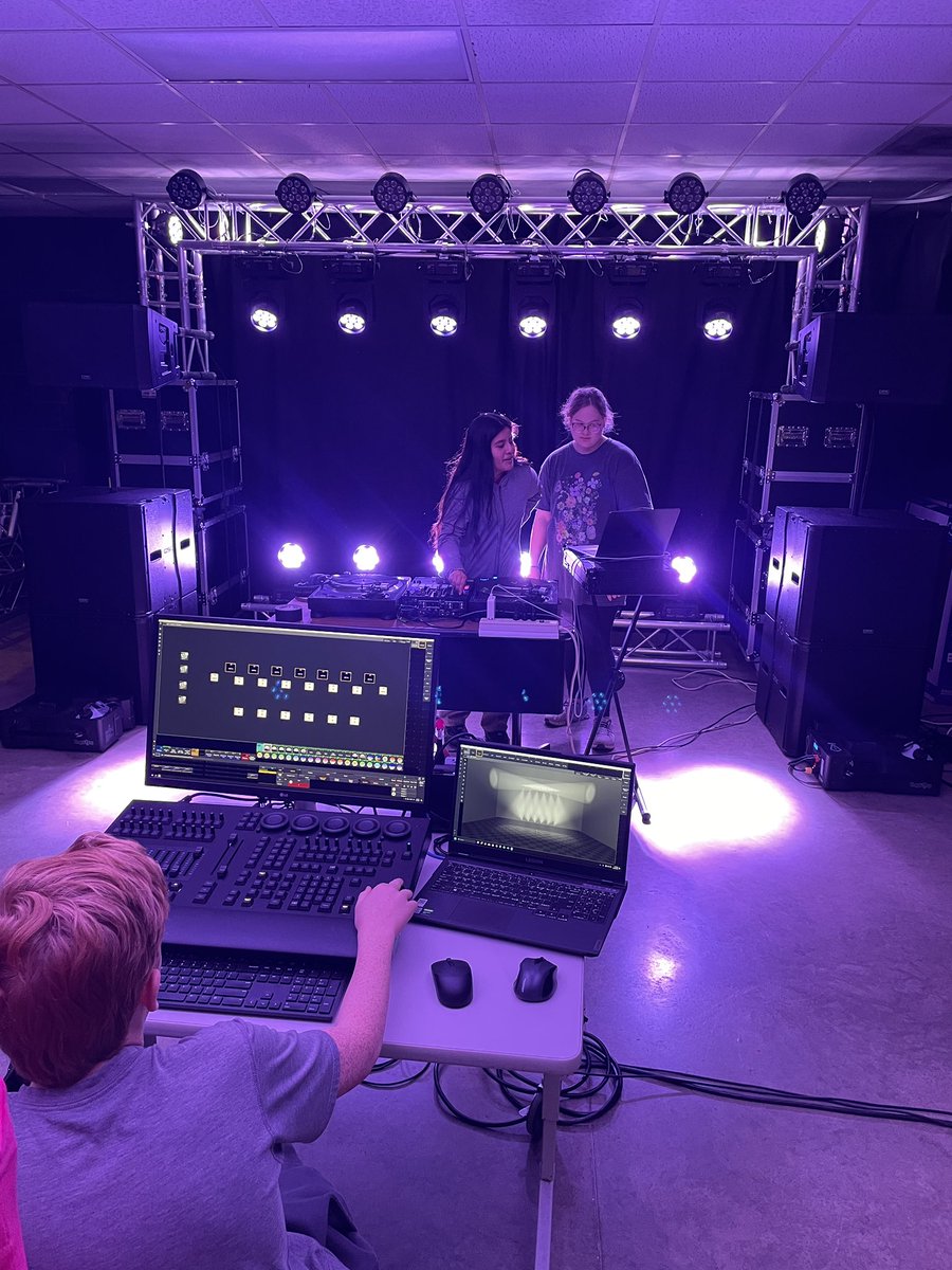 RHSwarriormedia tweet media