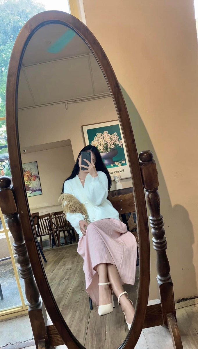 fwbonsdnsg's tweet photo. Sv kinh tế năm 2! Ae ib nhé #fbwons https://t.co/3b1btK3pW1