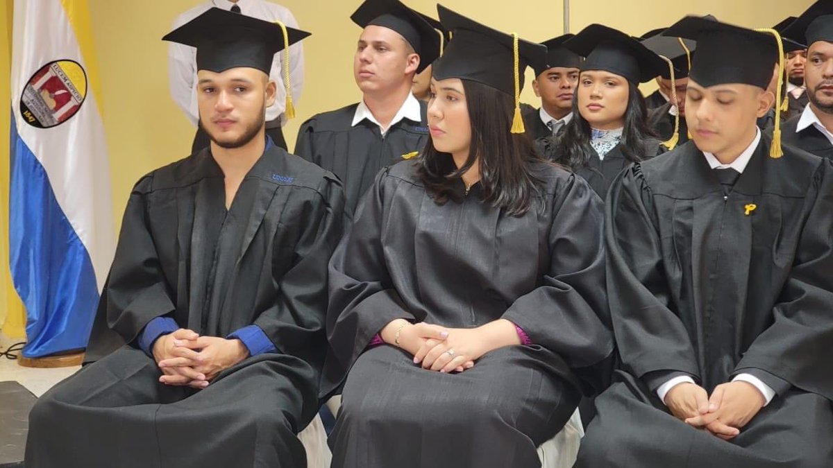 AllanSH10's tweet photo. Oficialmente Ing. Forestal👨‍🎓 https://t.co/8VzJEjOHOt