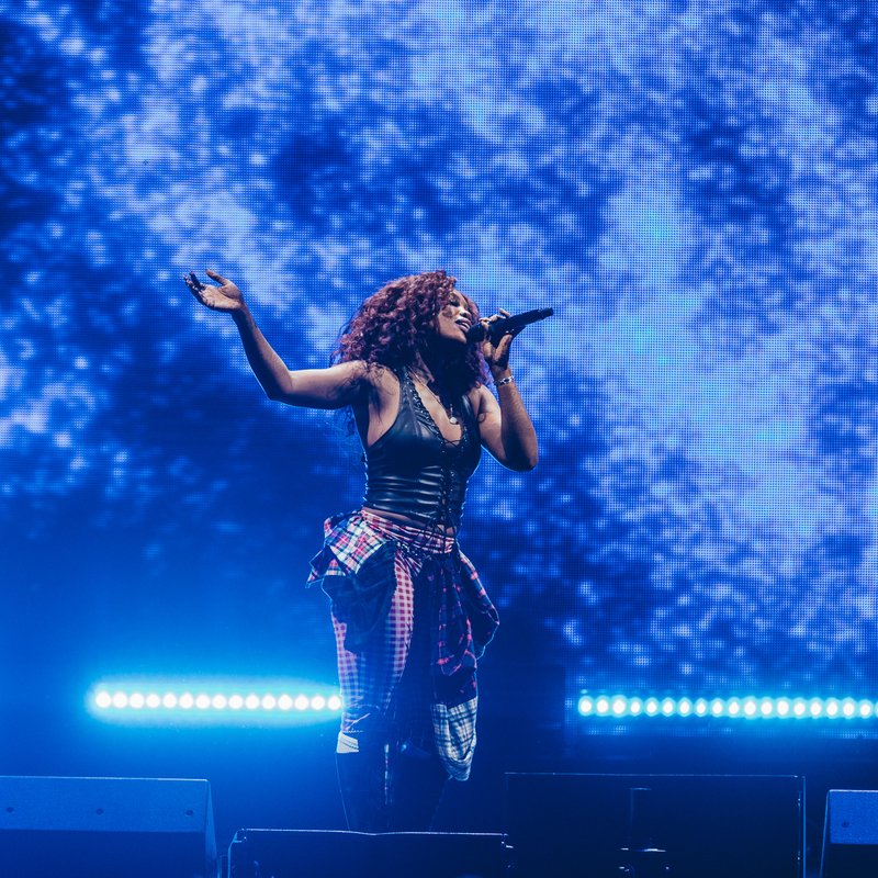 Every day I wake up and thank the universe for @SZA 🫶

📸: Brandon Todd

Set a reminder for Dec 21st to watch the #iHeartJingleBall2023 on @ABCNetwork! #iHeartOnABC
