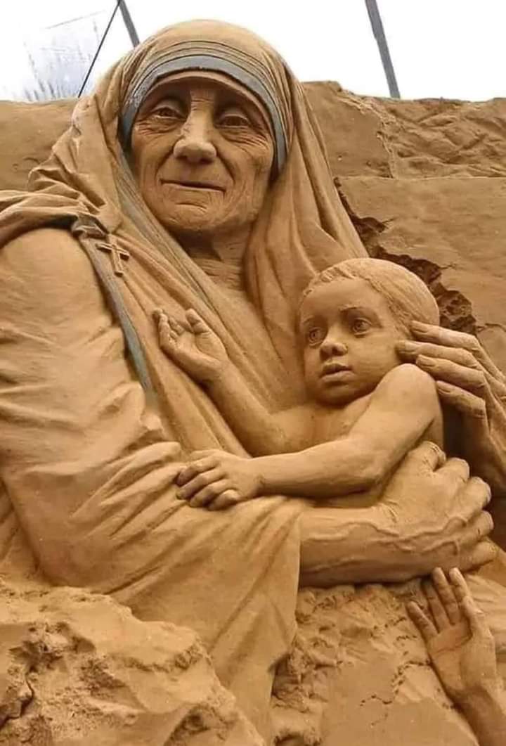 ednyoka's tweet photo. One great saint! Her footprints remain visibly new! https://t.co/TvpW0Q8KSr