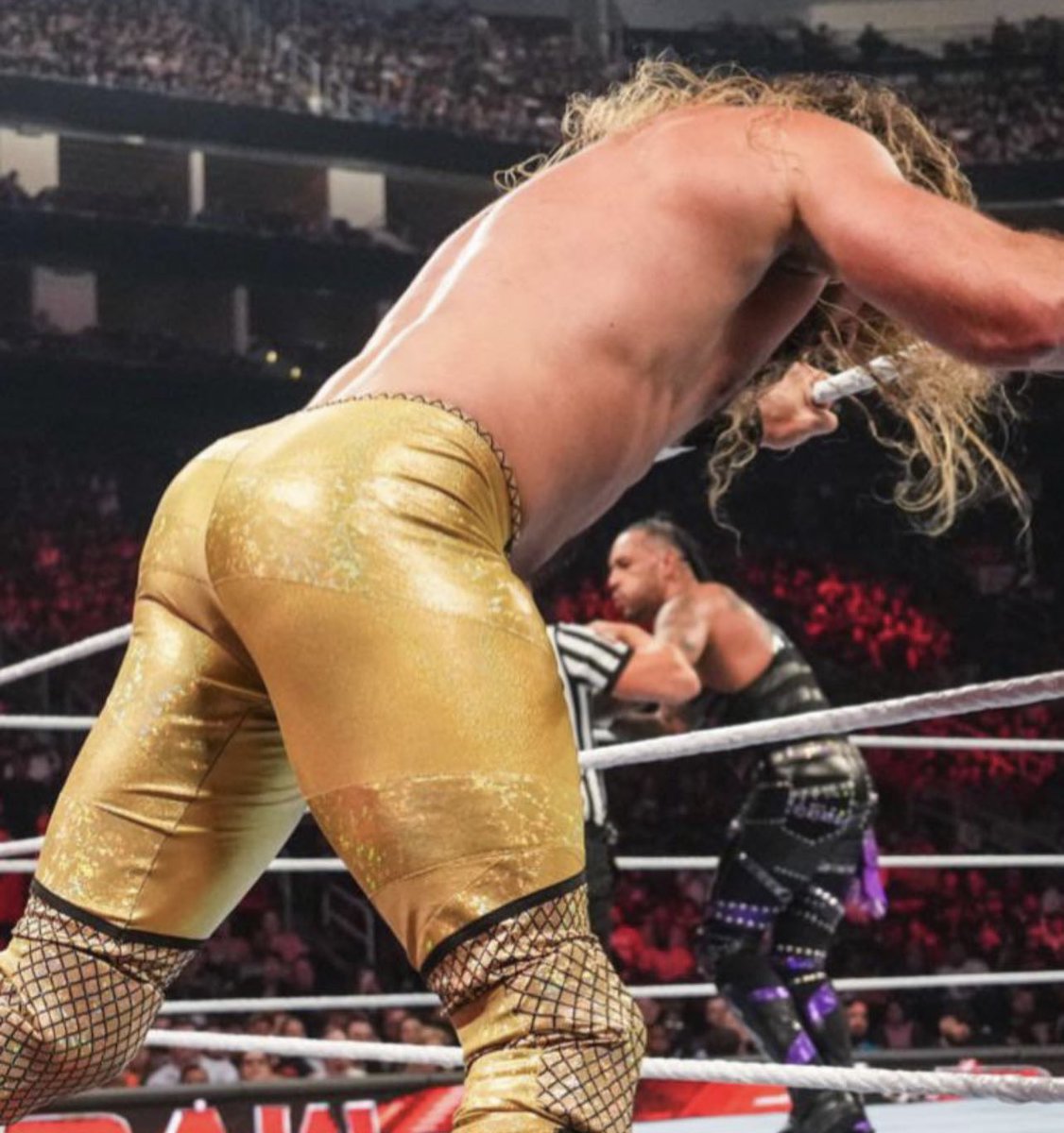 ForHisVision's tweet image. Eat it.