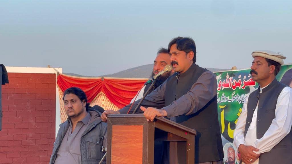 RehmatKhanPP3's tweet photo. یو سی اکھوڑی
ڈھوک سوائیں میں سردار ناصر خان و دیگر احباب  نے اپنی برادری و دوست و احباب سمیت سردار رحمت علی خان کے ساتھ شمولیت اختیار کی ۔تقریب سے امیدوار پنجاب اسمبلی حلقہ پی پی 3 اٹک سردار رحمت علی خان ،وقار اعوان اور سردار ناصر خان نے خطاب کیا۔ 
#Attock
#NawazSharifForPakistian