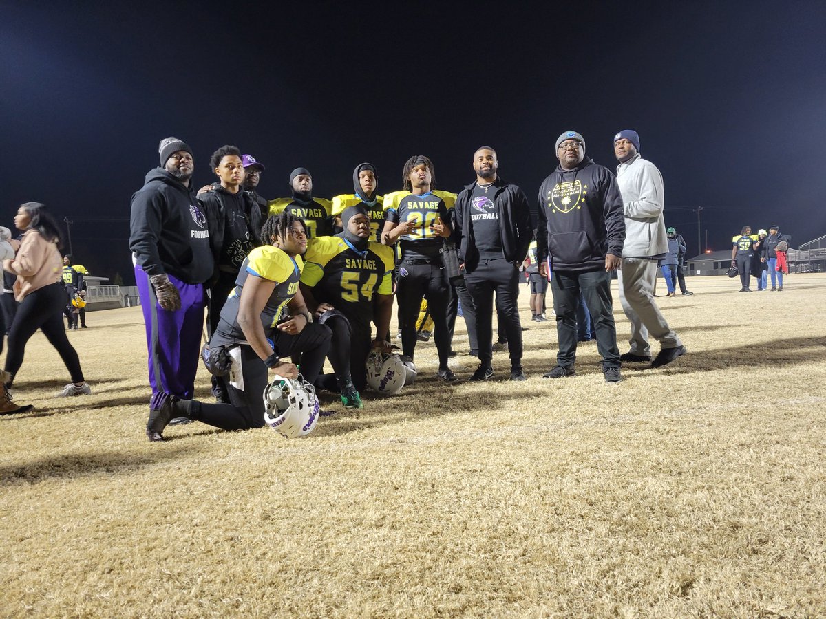 Me and the guys got to put on for #ViewCounty one last time. Had an amazing time coaching in the <a href="/I_20ClassicFB/">Palmetto I-Series Classic</a>!! Got to coach some of the best WRs in the Midlands and got the dub. Missing a few from the picture but it was great guys! Good luck and God bless!  <a href="/RidgeViewF_Ball/">Ridge View Football</a>