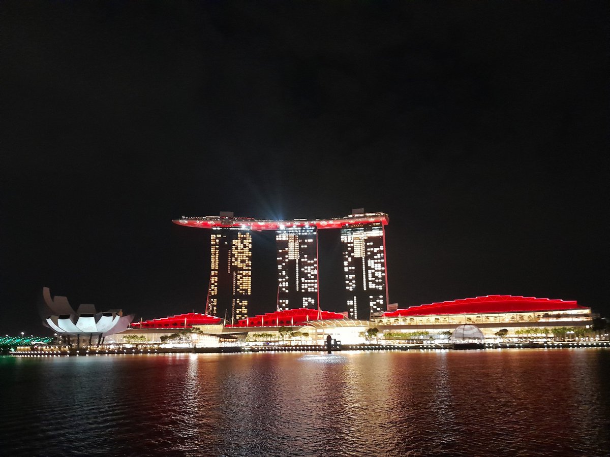 First few days at #EMNLP2023 have been a blast! 

Tomorrow, I'll be presenting our poster on robustness in LLM evaluation (session 1): arxiv.org/abs/2311.01967

Come say hi if you wanna chat about robustness/safety of LLMs!