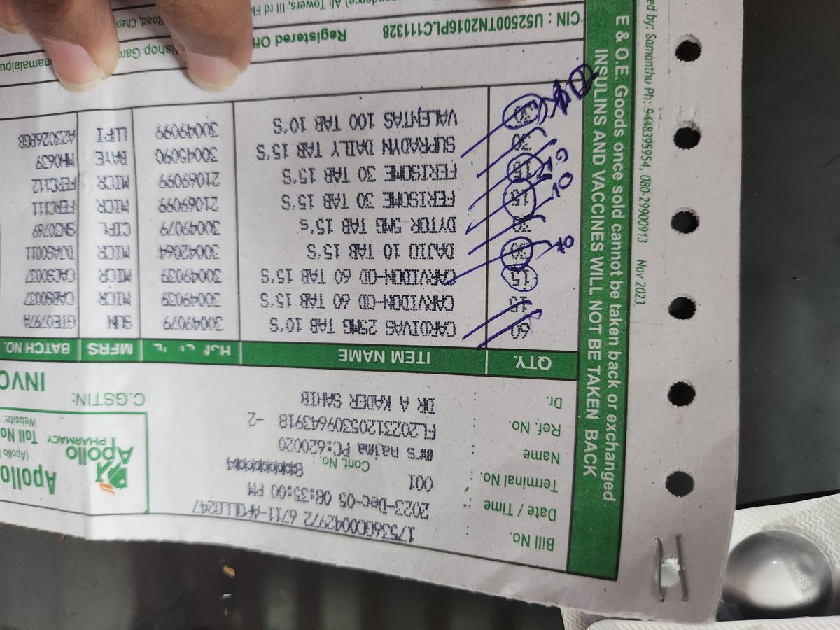 jasu_jass's tweet photo. @Apollo24x7 I didnt receive 1 strip -15 tab of CARVIDON OD 60 TAB https://t.co/if8hSKlS3x careless.I cant report for missing tablets because of reasons known to u. U can clearly see the item is not ticked. And I didnt get it. Its for my grandma, a heart patient.  Order #288275559 https://t.co/SNm9FHWVt3