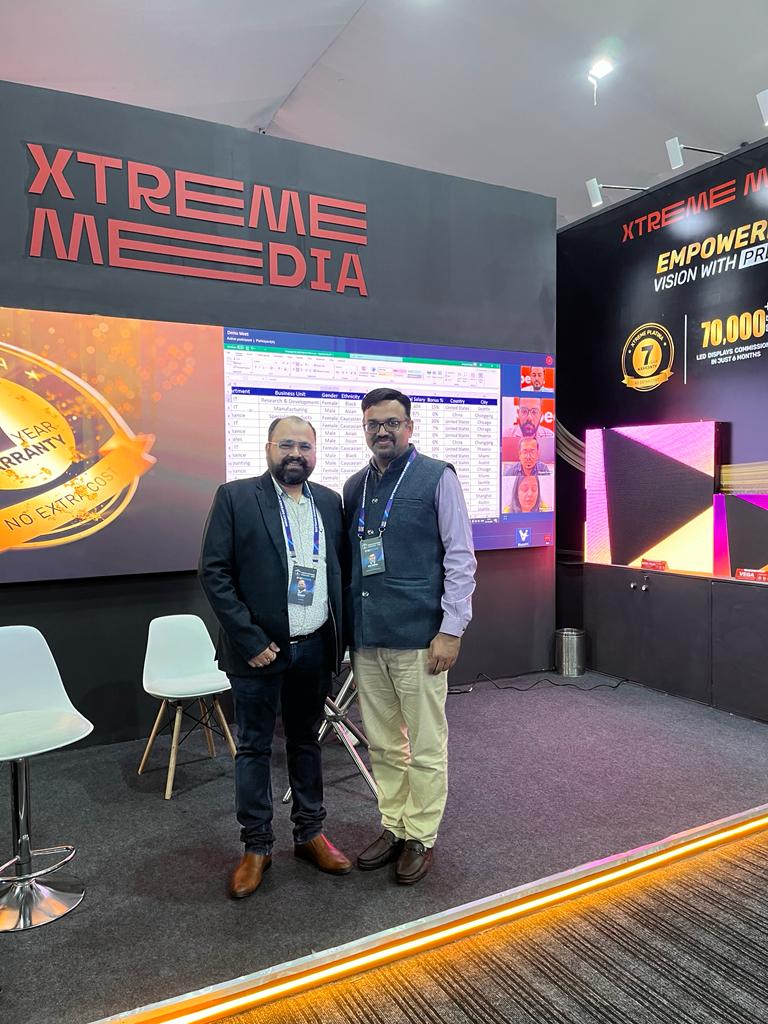 XtremeMediaIn's tweet image. Positive conclusion to the Indian defense conclave. Gaining recognition from prominent figures and sharing our LED display technology on this platform was highly rewarding.

#DefenceConlave #TechnologySharing #Gratitude