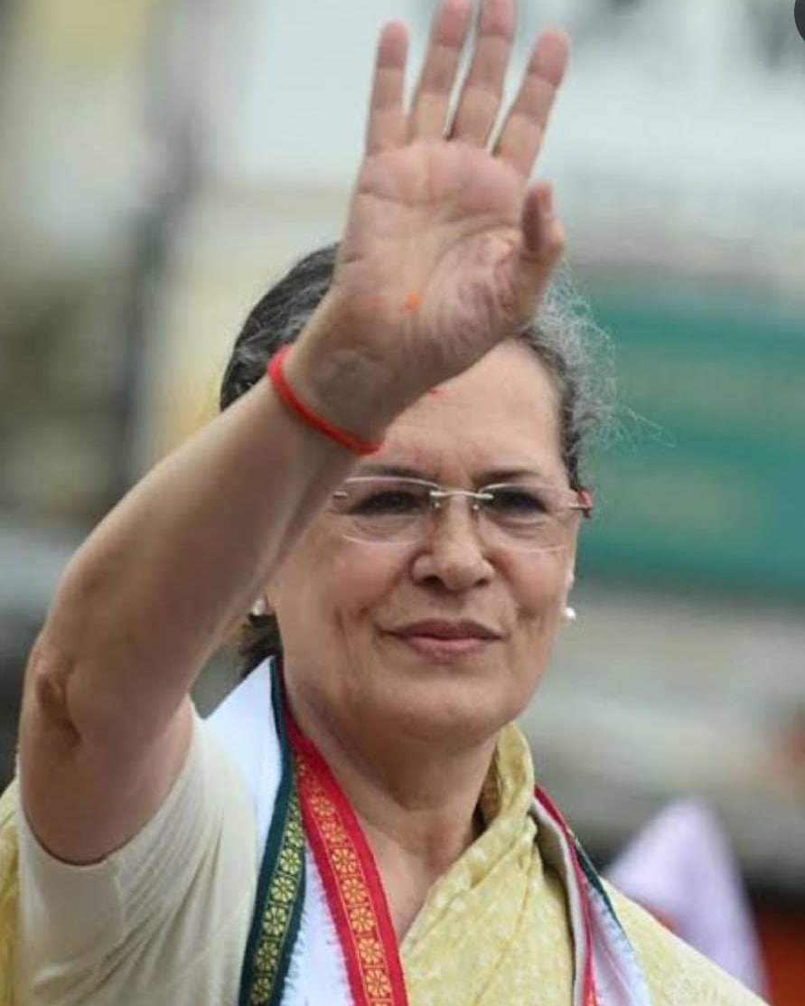 Wishing Soniaji good health and happiness and many happy returns of the day. @Soniagandhireal @rahul