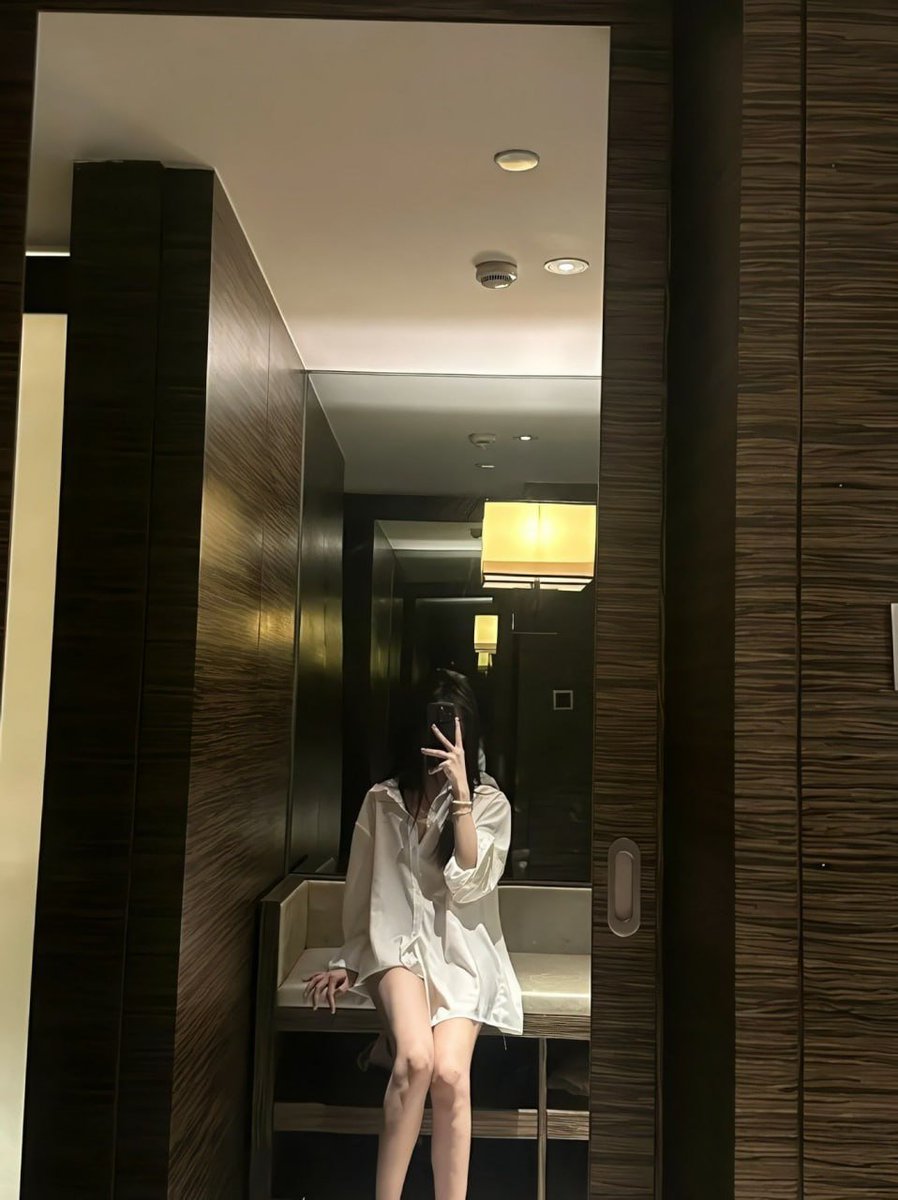 _paanhhh's tweet photo. Em đứng đây đợi ngày pay https://t.co/3HI1HIDuhM