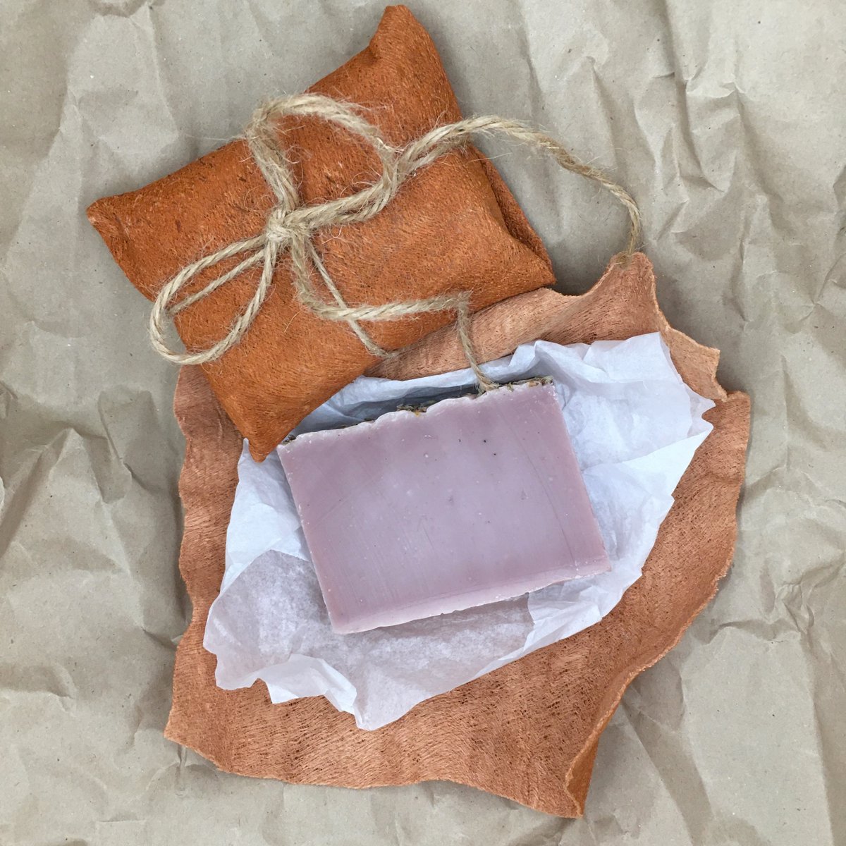AfriArtisan's tweet photo. Added to our #etsy shop - Wild Lavender Natural Handmade Soap Bar Gift Wrapped with Barkcloth

https://t.co/2QKw7nDJjD

#naturalsoap #soap #handmadesoap #soapmaking #skincare #handmade #coldprocesssoap #artisansoap #naturalskincare #natural #soaplove

https://t.co/5welKidFUI https://t.co/y13yQJZ0WQ