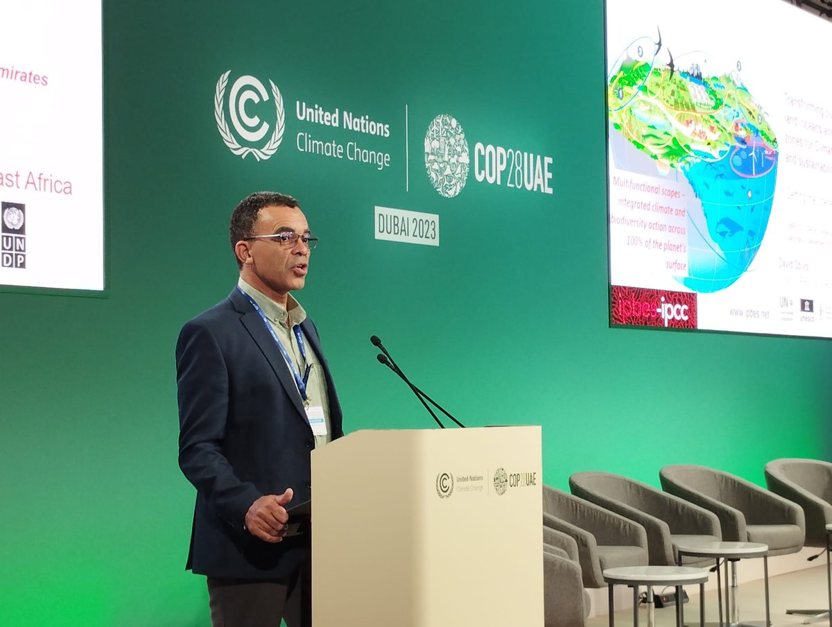 ocean_climate's tweet photo. [#COP28] @dobura @Ipbes "Our current efforts to reduce the drivers of #BiodiversityLoss fall short ⚠️ A transformative shift from the business-as-usual scenario is imperative to safeguard #Nature's capacity to sustain us." 🌏 #NatureDay https://t.co/GbzaCnVuON