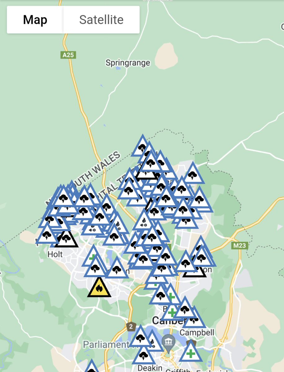 EV_Nick_AUS's tweet photo. Big storm came through Canberra last night wiping out power for 18,000, we're still without the grid probability for another 24-48hr.
24hrs+ living off the grid with 10kW solar panels &amp; a 13kWh Tesla Powerwall 2, with extension cords to the neighbours to keep their fridges on. https://t.co/4WmX2odMd9