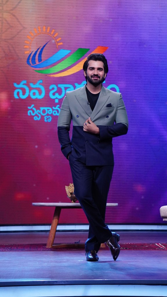 Akhil Sarthak Official (@akhilsarthak17) on Twitter photo Catch me on NAVABHARATAM Swarnamruthakaalam tomorrow @ 9:30 am only on <a href="/zeetelugu/">ZEE Telugu</a>
#akhilsarthak #zeetelugu #navabharat #nayabharat Catch me on NAVABHARATAM Swarnamruthakaalam tomorrow @ 9:30 am only on <a href="/zeetelugu/">ZEE Telugu</a>
#akhilsarthak #zeetelugu #navabharat #nayabharat