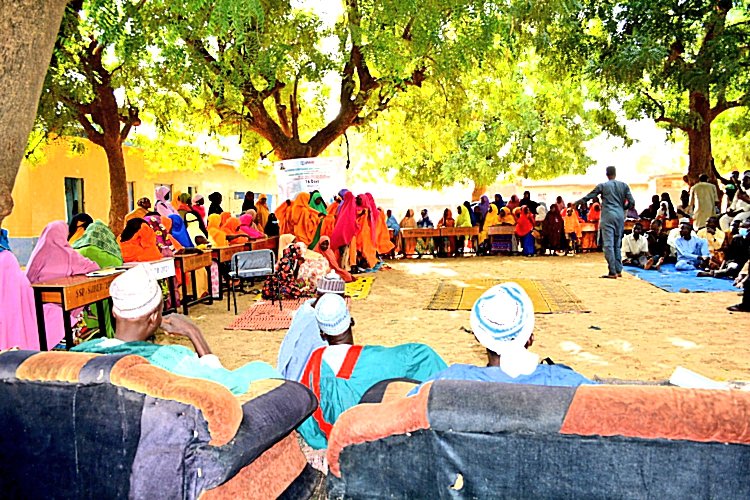 NanaEmpowerment's tweet photo. At a town hall meeting to commemorate #16Daysofactivism2023 Bunkari community, Binji local government, Sokoto State, were unanimous in their voices for continued support to @USAID_MOMENTUM @JhpiegoNigeria #MCGL education & empowerment programs to address GBV in their community. https://t.co/GpACuEyyyR