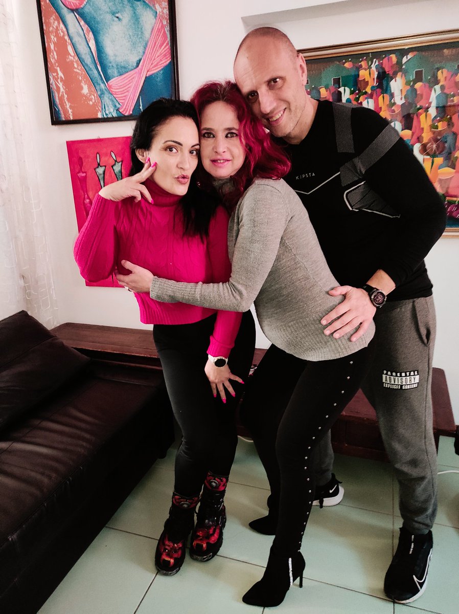 Alys2018's tweet photo. Una magnifica giornata sul.set con Mary Rider e Capitan Erik. Baci Alice Ricci https://t.co/n7rNbWWFN3