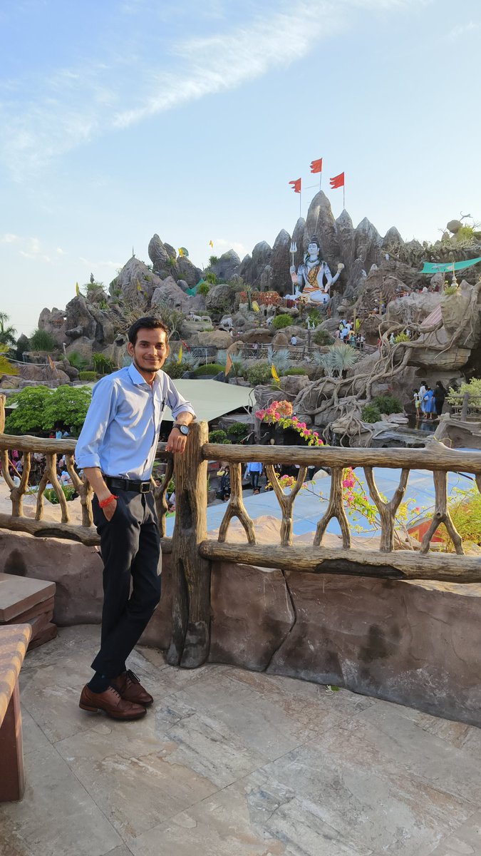 mohitdrummer's tweet image. Jobs fill your pocket, but adventures fill your soul.....🥰🥰
.
.
.
.
.
.
.
.
#jobwork #working #adventures #soul #enjoy