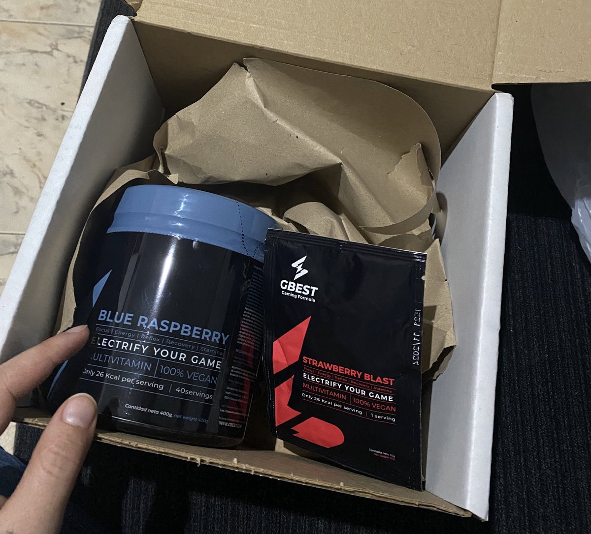 Me llegó el otro día el paquete de <a href="/GbestGaming/">GBEST® - The Gaming Formula</a> gracias a los puntos en <a href="/JoinQuestie/">Questie.app</a> 🩷