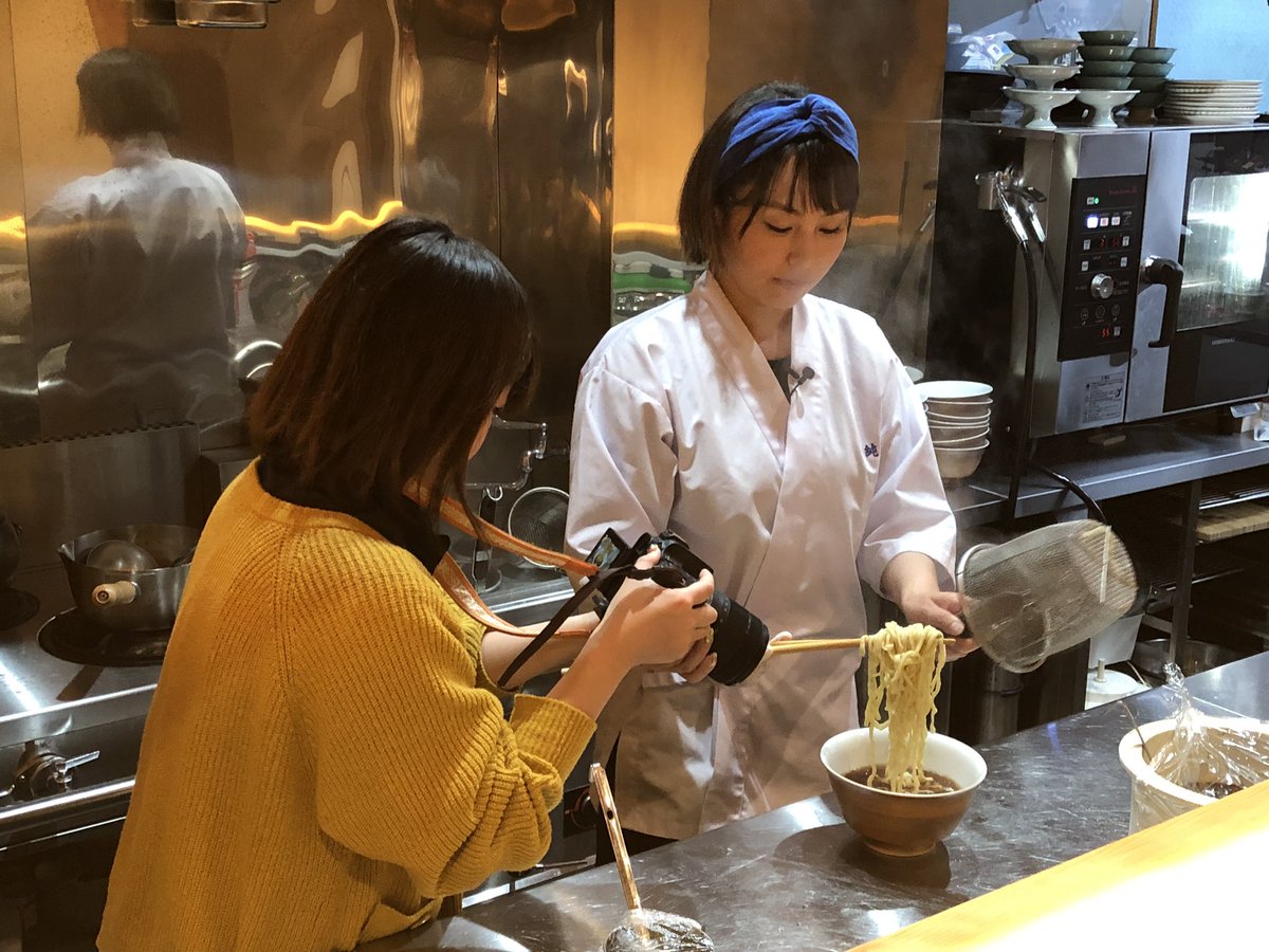 idetaicho's tweet photo. 【テレビ出演】
明日12時からのAbemaTV「ABEMA的ニュースショー」に生出演します！
ついにスタジオに生出演🍜

最近多すぎるさすがに目に余るラーメン界の騒動について議論します。
VTRでは「純麦」をご紹介！
https://t.co/A0NMW5j0Uy #ABEMA的ニュースショー https://t.co/gGWM5SAzGU