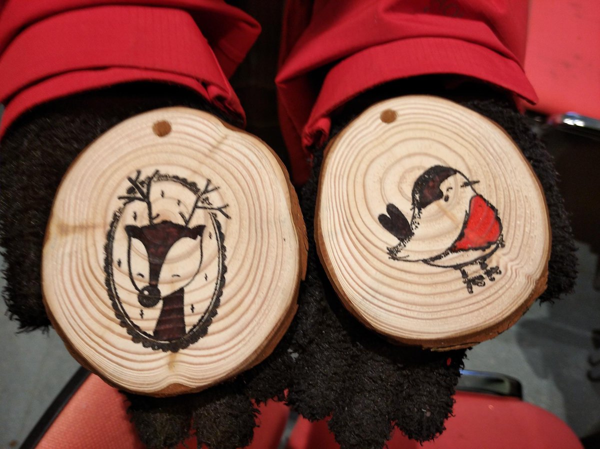TheStarfishWay's tweet photo. On 4th December, our young people had a lovely time during a sustainable woodworking session which was hosted by Jim who works at Aberdalgie Church.
#GettingIntoTheFestiveSpirit #GetCreativeThisFestiveSeason #DofE #PKDofE #StarfishWay https://t.co/DIceHhJg7P