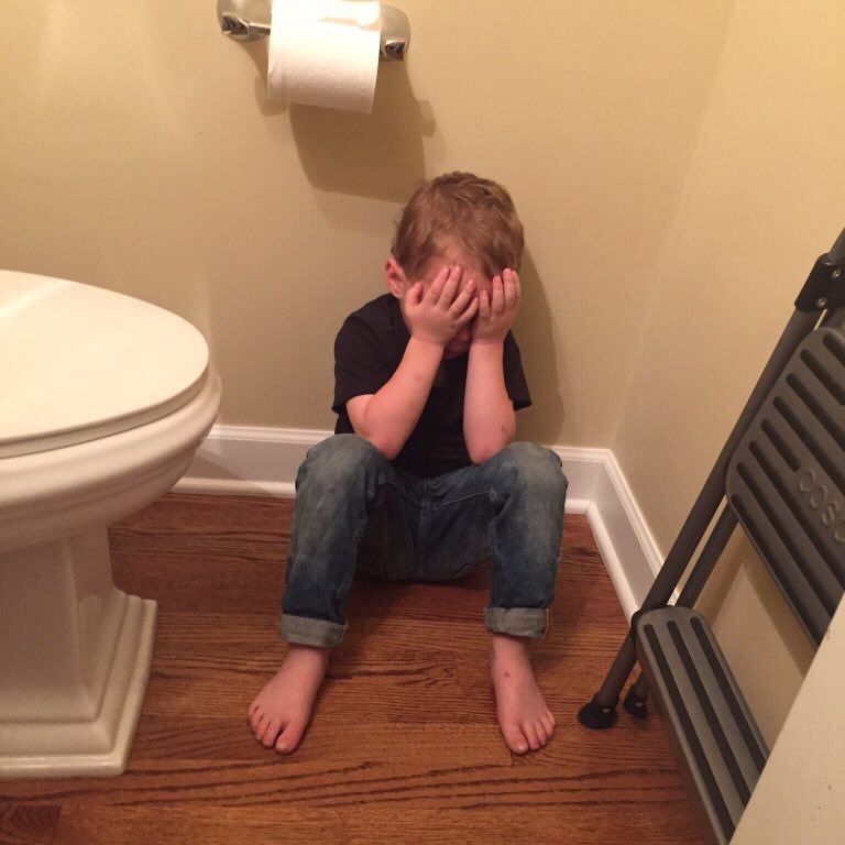 박 민 주 tweet media