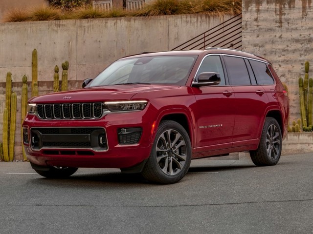 FIATofWH's tweet photo. Get a pre-owned vehicle that gets a 125-point inspection and reconditioning, and comes with 2 warranties and a CarFax report, when you get a Certified pre-owned vehicle from Alfa Romeo FIAT of Winter Haven! https://t.co/dIaGRmOZ5t Se habla espanol #GetAmericaRollingAgain #LPK https://t.co/F3RqAX8NMd
