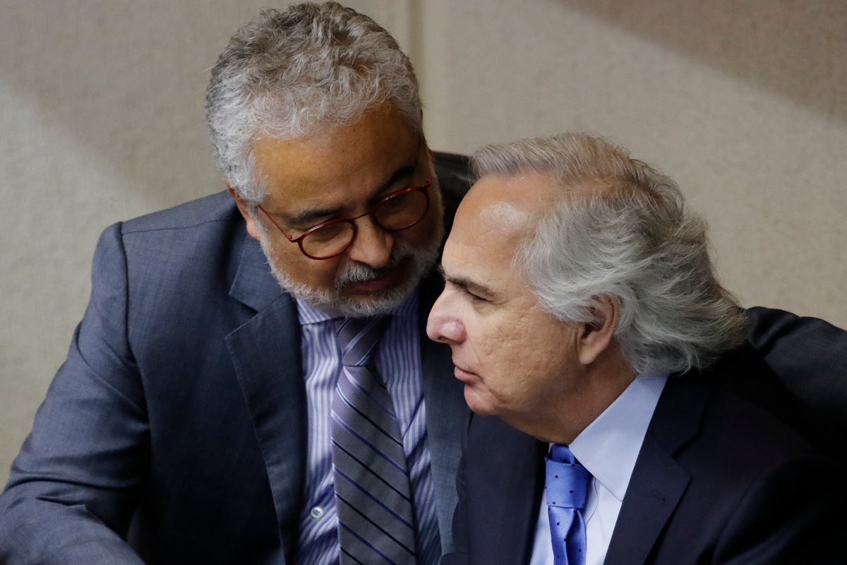 diputadonaranjo's tweet photo. Parece que él CASO HERMOSILLA va a correr la misma suerte que el de la BANDA de ALCALDES. Van 7.752 horas y el FISCAL NACIONAL no da señales ni opina sobre esta CORRUPCION. Sobre otras materias muy locuaz. https://t.co/99YhDmshSQ