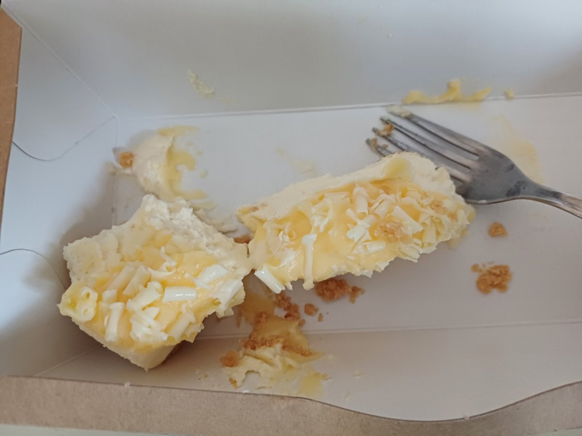 llanber68's tweet photo. Bought two cakes from @Morrisons cafe to take away. Both were literally thrown into the box by the person serving, who had a shoddy attitude.  One cake was ok but the other couldn't be taken out without making a mess. Cafe service is usually better than this. https://t.co/CAgovrO0cY