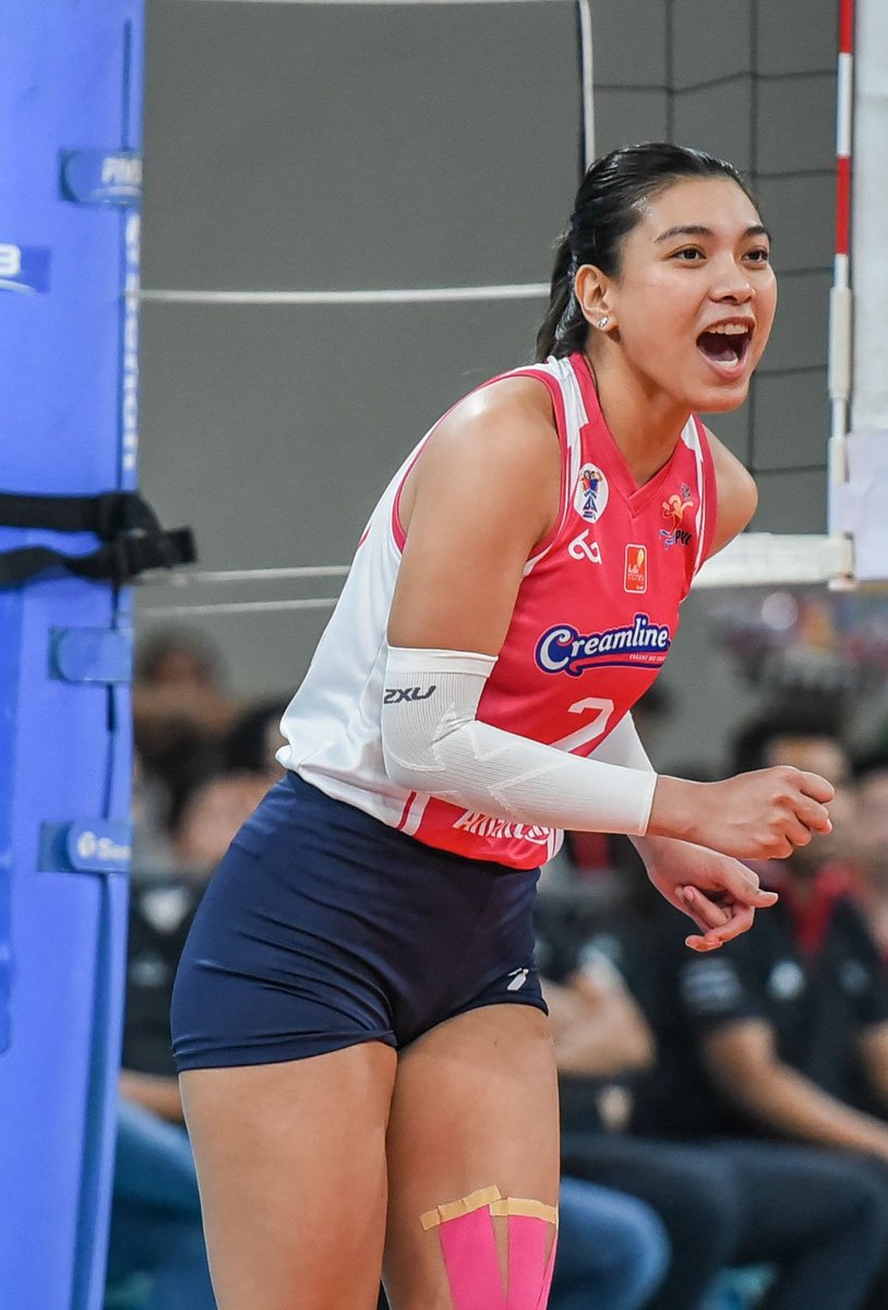 biyayahh's tweet photo. Alyssa Valdez with 14 points and 2 blocks tonight.

Proud of you always, @AlyssaValdez2! Rest and recover well. 💖 https://t.co/tpX9MUK0uD
