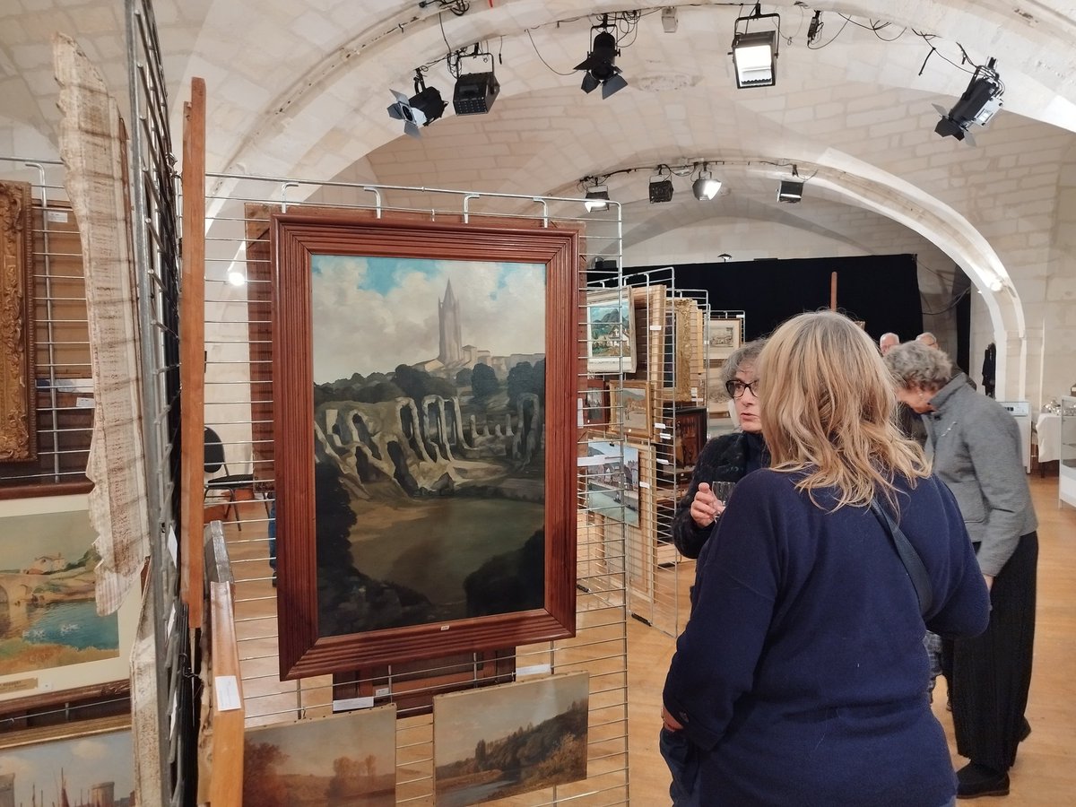 Ro_Charrier's tweet photo. Belle vente aux enchères à l'abbaye aux dames aujourd'hui à #Saintes
#beauxarts #regionalisme #tableaux #artistes #XIXesiecle https://t.co/oRHRStUdQ1