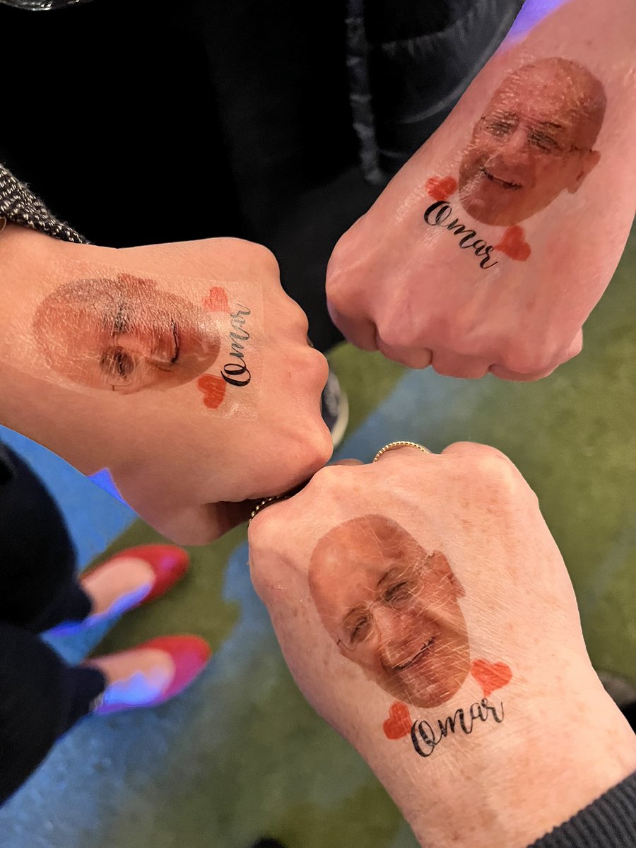 PedsHemeDoc's tweet image. Such a treat to celebrate @AbdelWahablab - Dameshek award winner for #ASH23 🙌🏻👏🏻#LevineLabForLife