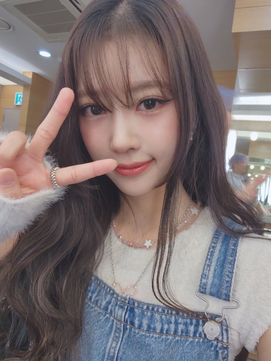 LeeMiJoo's tweet photo. [🫶🏻] 231209 MBC <#쇼음악중심>

주주 시크릿의 ‘잠깐만 TIME' 무대와 스페셜 MC까지!
눈을 뗄 수 없었던 💛쇼! 음악중심💛
잠시 후 MBC <놀면 뭐하니?>까지 리모컨은 잠깐만 TIME⏱️

#미주 #MIJOO
#잠깐만TIME
#놀면뭐하니 #주주시크릿 https://t.co/CKg7hsB5a9