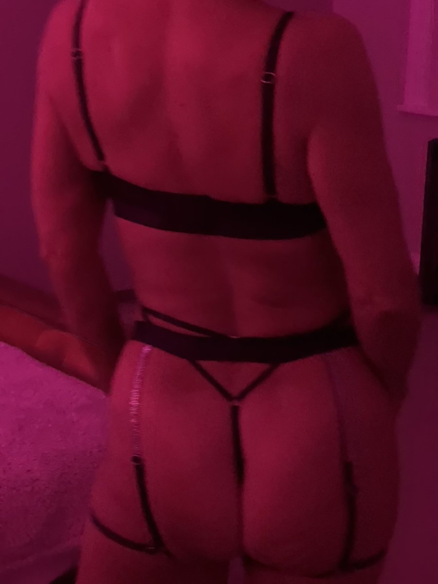 burpeesandwine's tweet photo. Sizzle party tonight at HoP in Sutton. Look forward to seeing some very sexy couples later https://t.co/TXXGf3gfHw