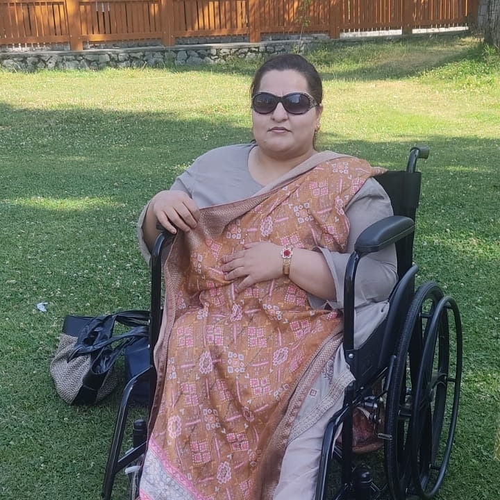 Her love of Kashmiri chilies and indomitable spirit have earned her the NCPEDP-LTIMindtree Helen Keller Award as a role model entrepreneur with disabilities

#JammuAndKashmir #Entrepreneur #Harmony #Brotherhood #NationalIntegrity #Peace #DNN24

risingkashmir.com/kashmiri-entre…