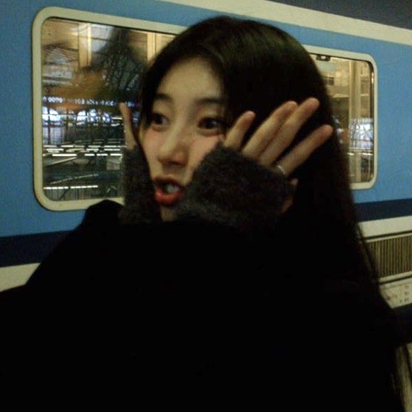 close_heaven's tweet photo. 배수지 너무 사랑스럽고 귀여운데 https://t.co/4UZGBdcAqk