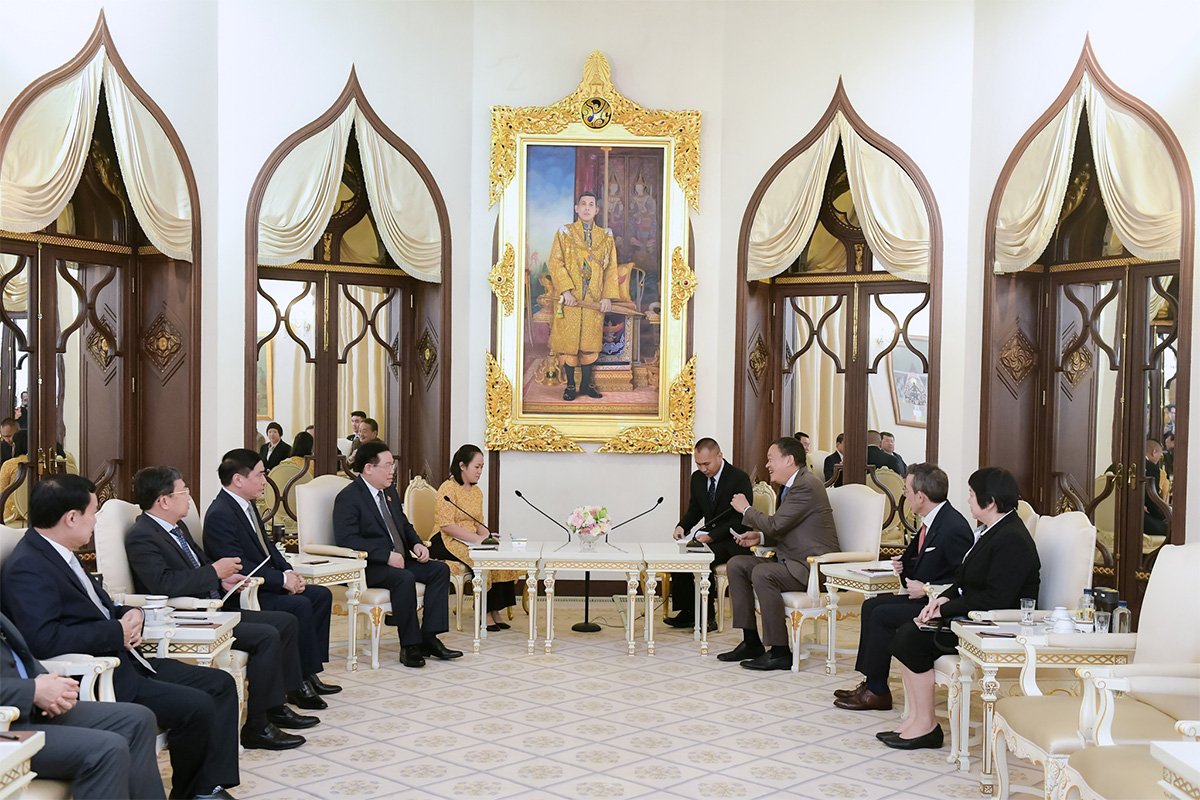 dbndtv's tweet photo. Chiều 8.12, trong khuôn khổ chuyến thăm chính thức Thái Lan, tại trụ sở Chính phủ Thái Lan, Chủ tịch Quốc hội Vương Đình Huệ đã có cuộc hội kiến với Thủ tướng Thái Lan Srettha Thavisin.
#vietnam #thailand https://t.co/cp0aXaWf9S