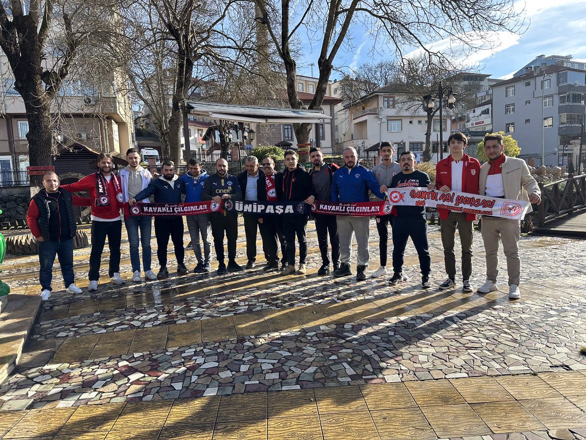 Kasımpaşalı dostlarımızla kahvaltıda buluştuk.Şehrimize hoşgeldiniz.Samsun Paşaya deplasman değil… PAŞASAMSUN… 

#Samsun #Samsunspor #Ultras #Away #Awaydays #Kasımpaşa #Paşalı