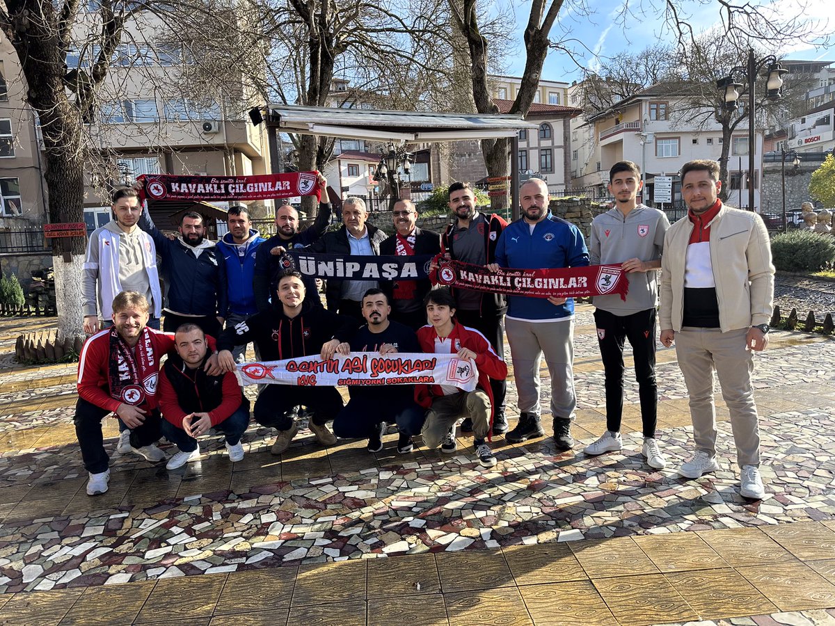 Kvc1965's tweet photo. Kasımpaşalı dostlarımızla kahvaltıda buluştuk.Şehrimize hoşgeldiniz.Samsun Paşaya deplasman değil… PAŞASAMSUN… 

#Samsun #Samsunspor #Ultras #Away #Awaydays #Kasımpaşa #Paşalı https://t.co/7yDDrW2Il1