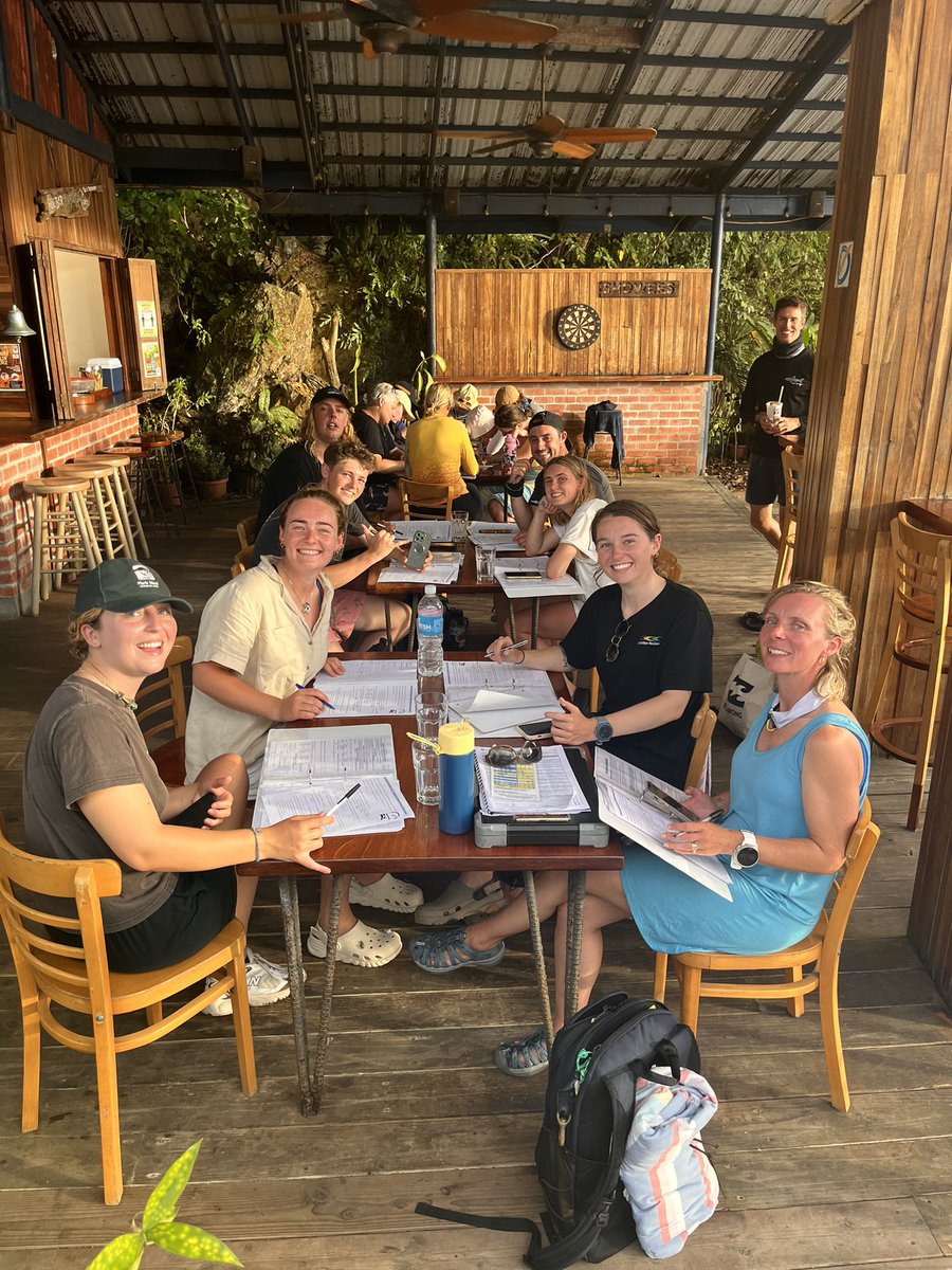 Course progressing well: 3 days of diving, sharks, manta rays, turtles, incredible fish diversity on the edge of the coral triangle, eDNA and stable isotope lectures, dciem table course and test. Busy days but well worth it. @NCPProject #NewColomboPlan