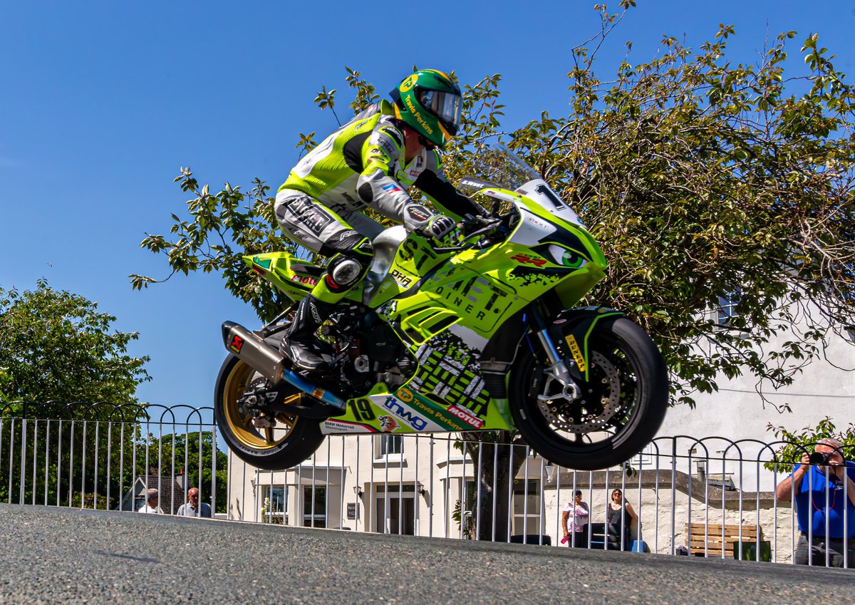 Flying in to 2024 race season ✈️
..Really excited to get started,a new big bike&amp;back on supersport too 💪
Very motivated for the new challenge 😁
Pics of 2024 bikes coming soon 😌
📸 <a href="/Stevemc1613/">Steve McDonald Photography</a>

<a href="/BMWMotorradUK/">BMW Motorrad UK</a> <a href="/MotohubUk/">MotohubUK</a> <a href="/TravisPerkinsCo/">Travis Perkins</a> <a href="/ttracesofficial/">Isle of Man TT Races</a> <a href="/rstmoto/">RST</a> <a href="/streetdineruk/">The Street Diner</a>